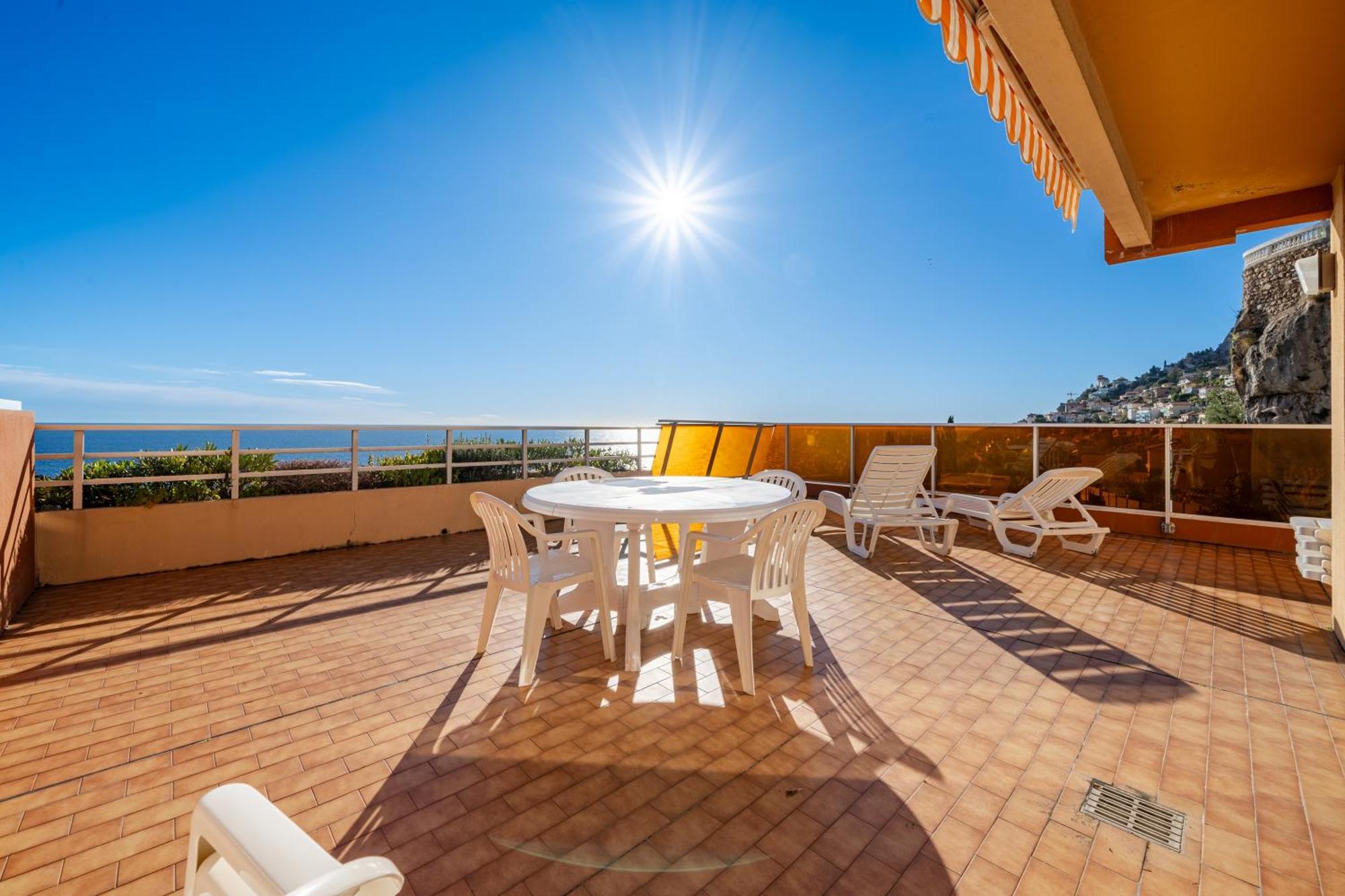 Residence "Le Golfe Bleu" Roquebrune-Cap-Martin Bagian luar foto