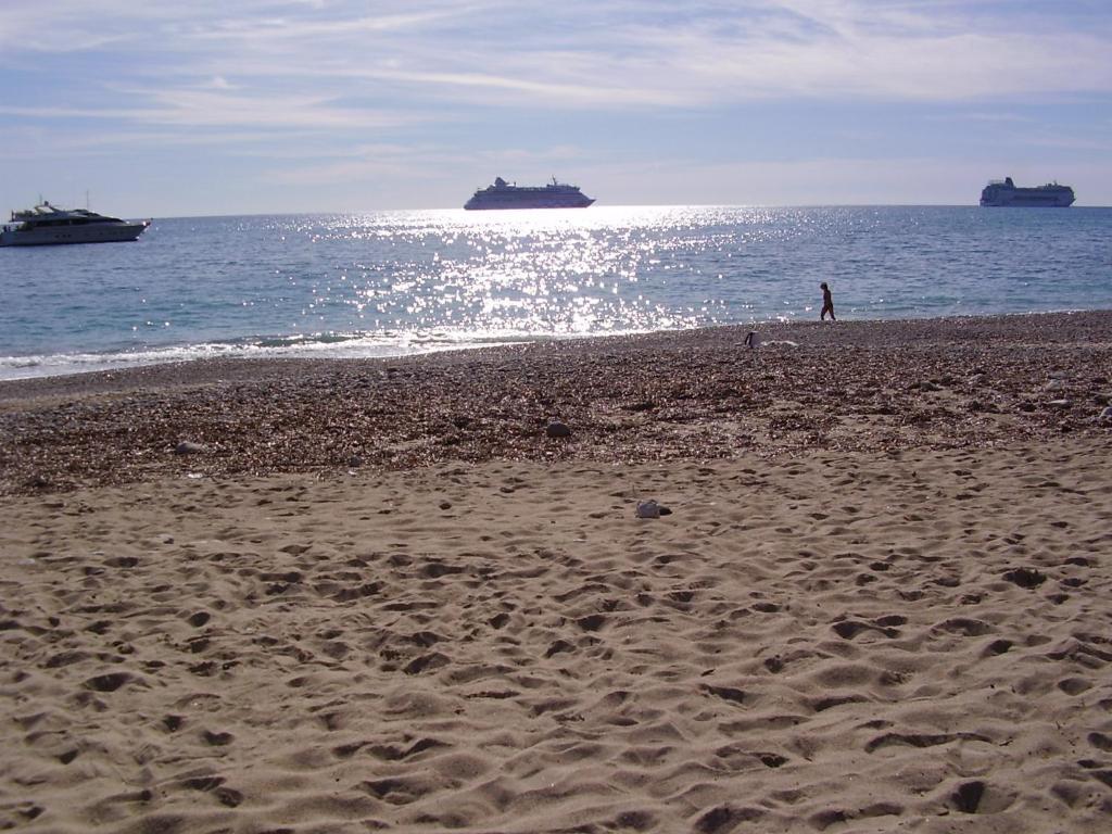 Residence "Le Golfe Bleu" Roquebrune-Cap-Martin Bagian luar foto