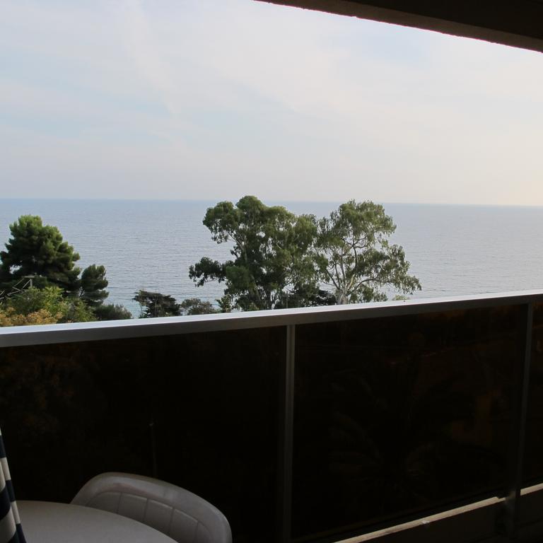 Residence "Le Golfe Bleu" Roquebrune-Cap-Martin Ruang foto