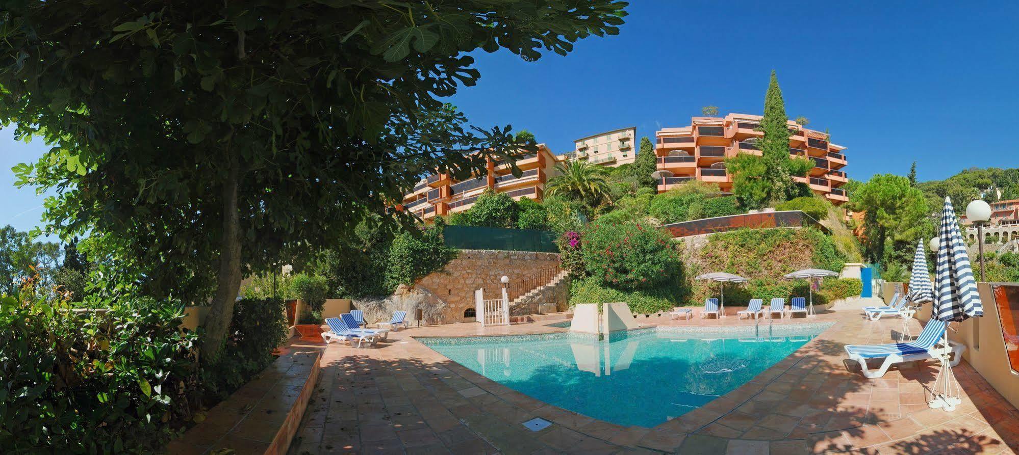 Residence "Le Golfe Bleu" Roquebrune-Cap-Martin Bagian luar foto
