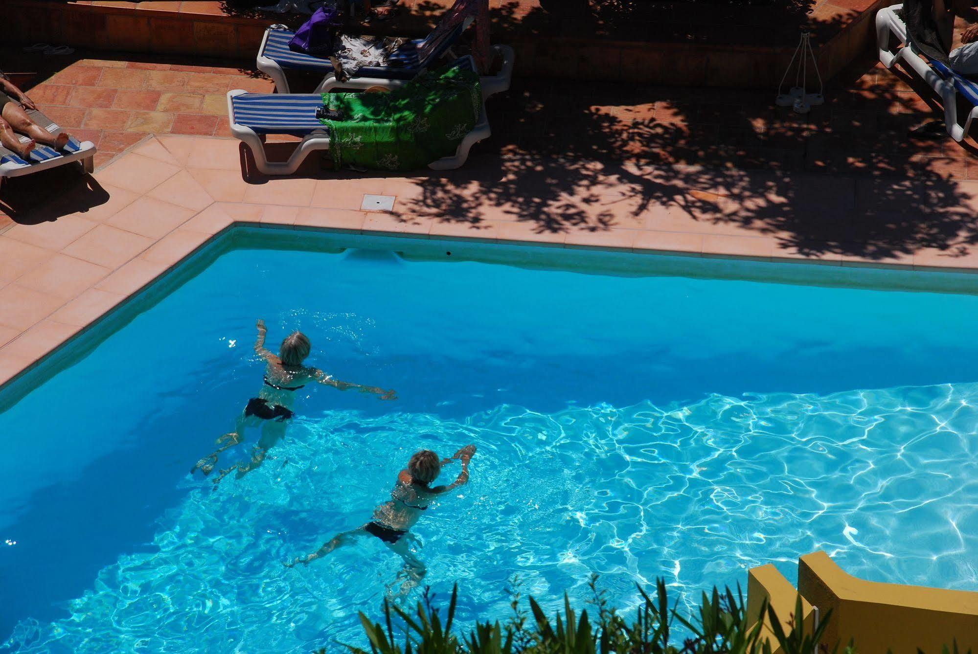 Residence "Le Golfe Bleu" Roquebrune-Cap-Martin Bagian luar foto